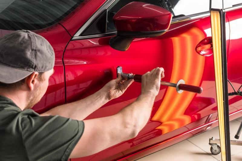 D&eacute;bosselage sans peinture &agrave; Besan&ccedil;on, comment r&eacute;parer une bosse ?